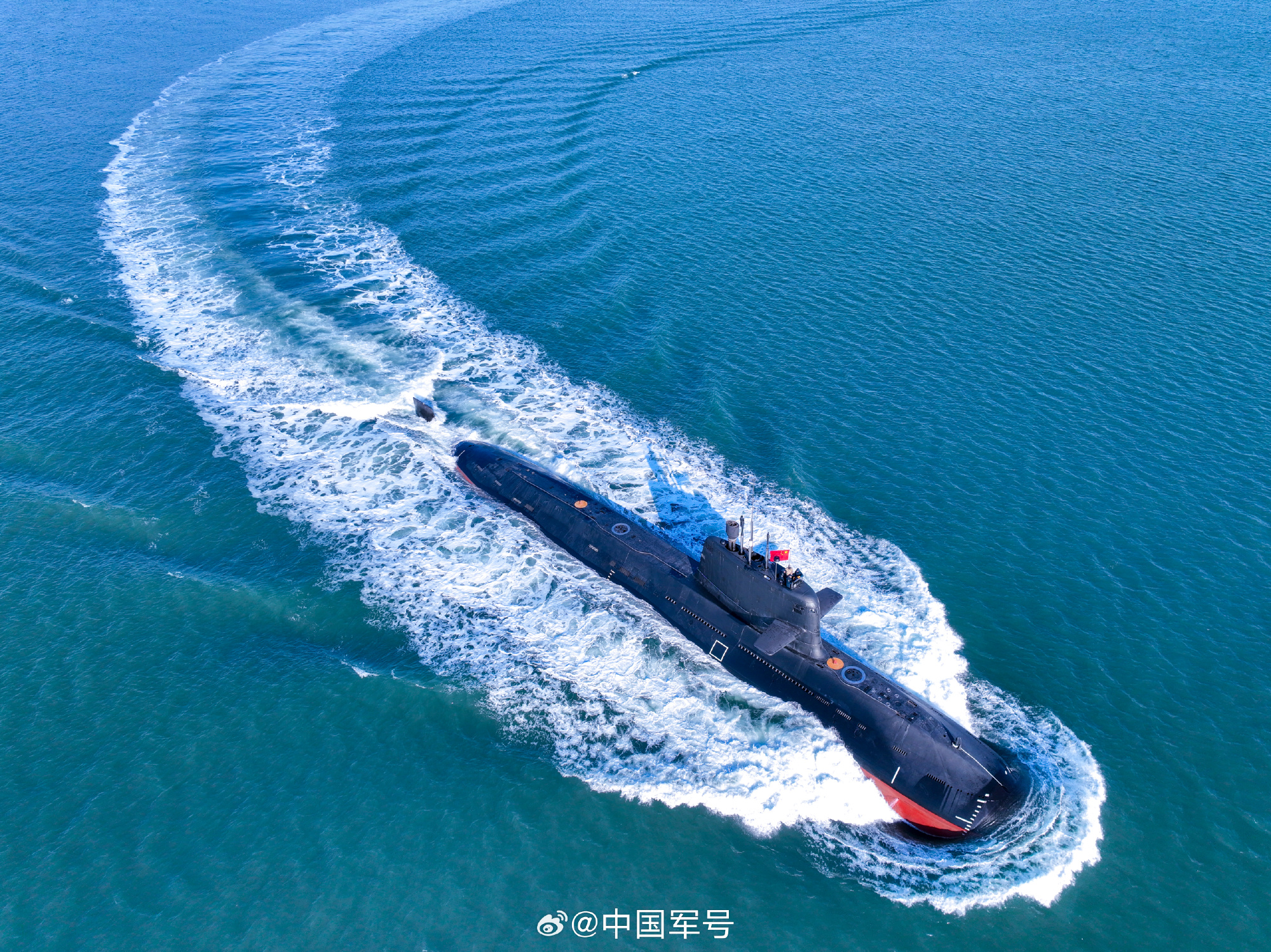 深海潜行！全景展示北部战区海军潜艇的实战训练与演练过程